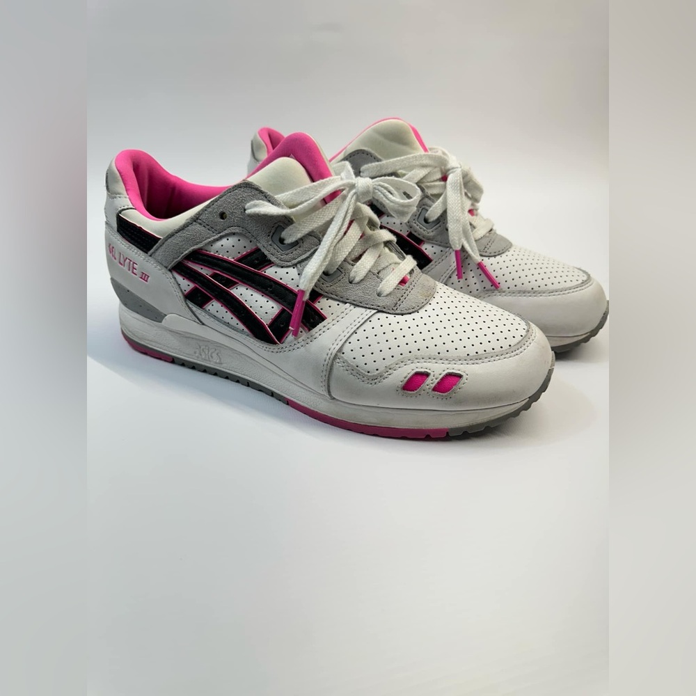 ASICS Men’s Pink and White Trainers Size 9